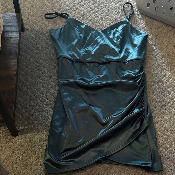 Chic Satin Mini Dress in Teal Homecoming - Picture 1 of 4